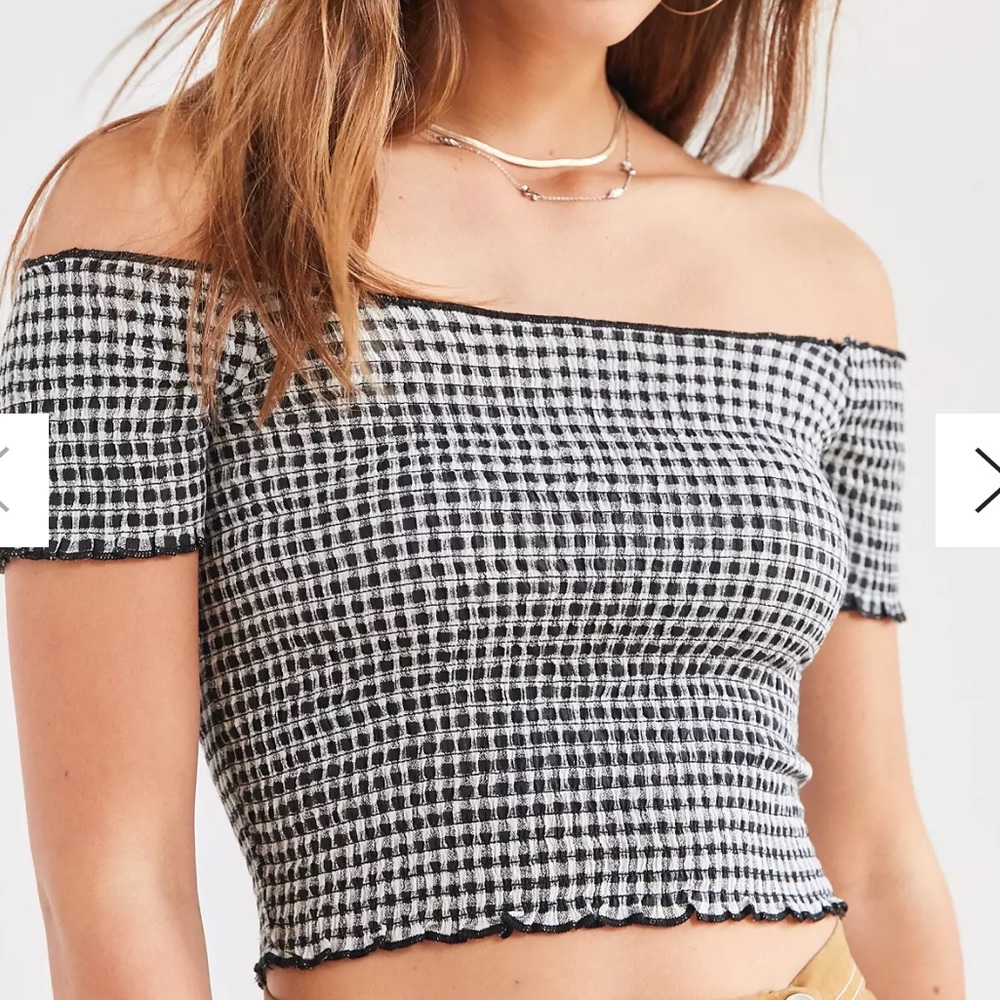 Ecote Smocked Ruffle Cropped Gingham Bardot Top in Black and White. Women’s L